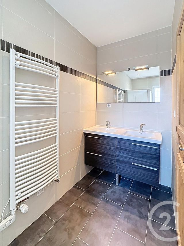 Maison à vendre - 6 pièces - 193 m2 - Ingre - 45 - CENTRE