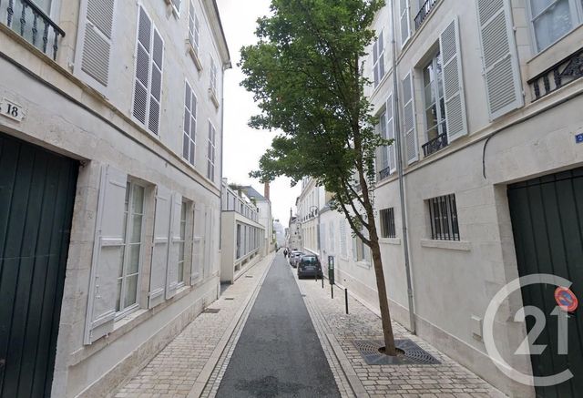 Appartement T1 à vendre - 1 pièce - 55,83 m2 - Orleans - 45 - CENTRE