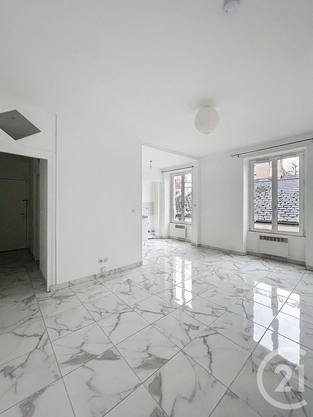 Appartement F1 à vendre - 1 pièce - 26,70 m2 - Orleans - 45 - CENTRE