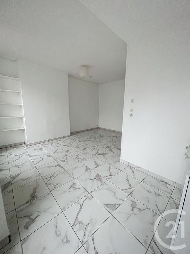 Appartement F1 à vendre - 1 pièce - 26,70 m2 - Orleans - 45 - CENTRE