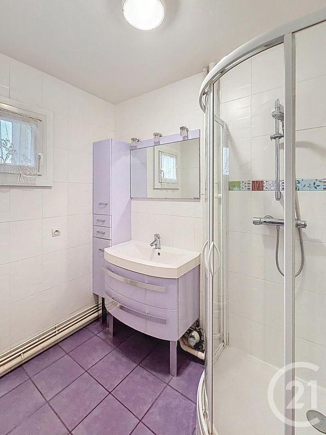 Appartement F3 &agrave; vendre - 3 pi&egrave;ces - 66 m2 - St Jean De La Ruelle - 45 - CENTRE