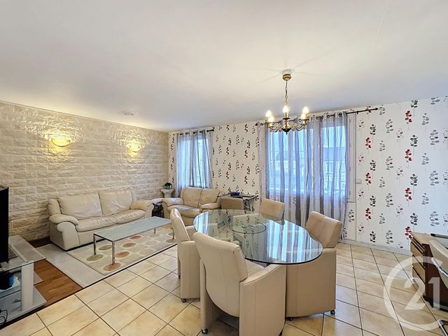 Appartement F3 à vendre ST JEAN DE LA RUELLE