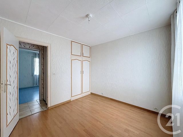 Appartement F3 &agrave; vendre - 3 pi&egrave;ces - 66 m2 - St Jean De La Ruelle - 45 - CENTRE