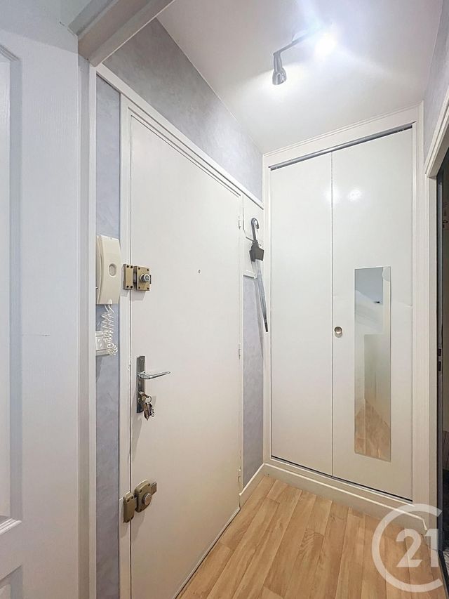 Appartement T1 à vendre - 1 pièce - 27,46 m2 - Orleans - 45 - CENTRE