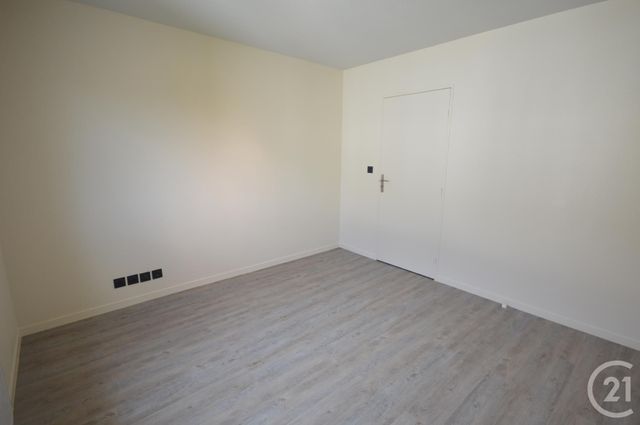 Appartement F1 à louer - 1 pièce - 20,01 m2 - Orleans - 45 - CENTRE