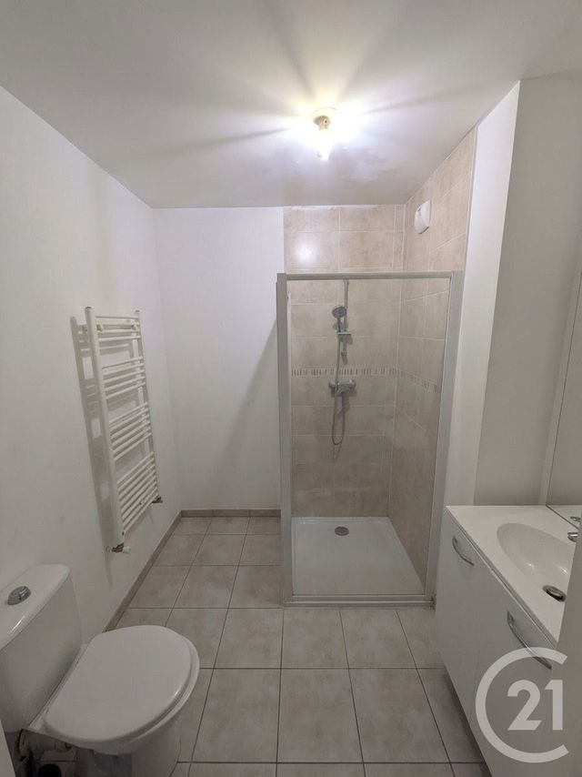 Appartement F2 &agrave; louer - 2 pi&egrave;ces - 42,72 m2 - La Chapelle St Mesmin - 45 - CENTRE