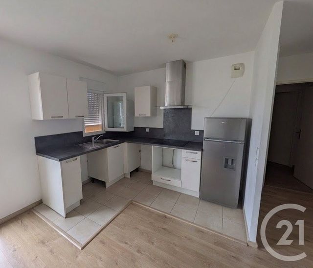 Appartement F2 &agrave; louer - 2 pi&egrave;ces - 42,72 m2 - La Chapelle St Mesmin - 45 - CENTRE