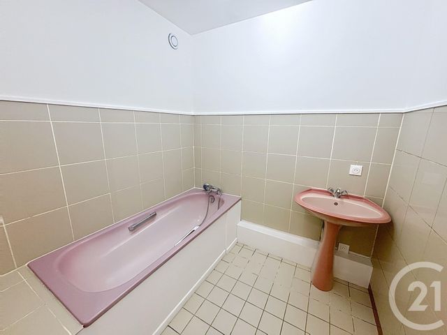 Appartement F3 &agrave; louer - 3 pi&egrave;ces - 65,86 m2 - Orleans - 45 - CENTRE