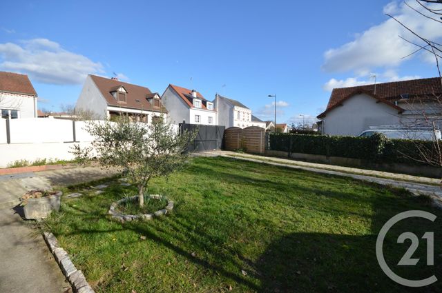 Maison à louer - 4 pièces - 97 m2 - Fleury Les Aubrais - 45 - CENTRE