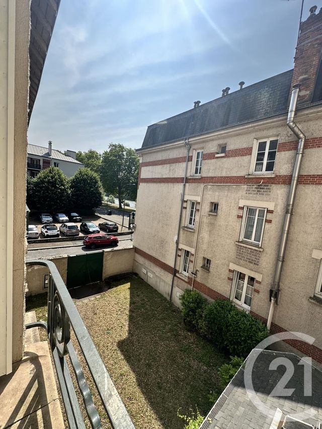 Appartement F2 à louer - 2 pièces - 40 m2 - Orleans - 45 - CENTRE