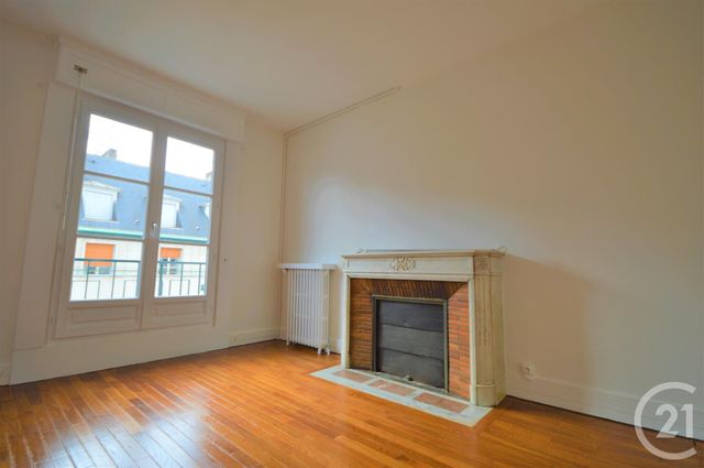 Appartement F2 à louer - 2 pièces - 72,09 m2 - Orleans - 45 - CENTRE