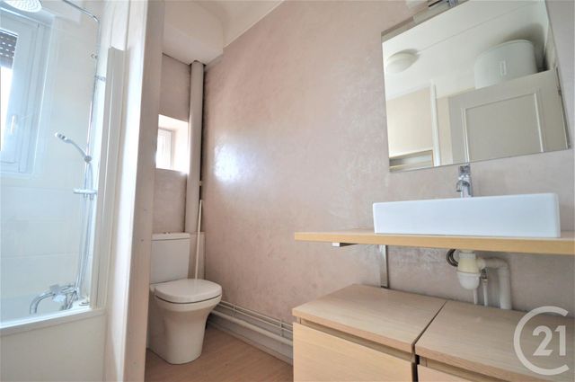 Appartement F2 à louer - 2 pièces - 72,09 m2 - Orleans - 45 - CENTRE