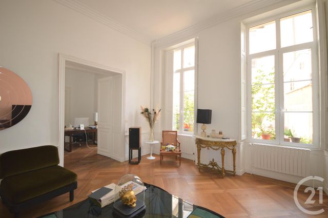 Maison &agrave; louer - 8 pi&egrave;ces - 201,51 m2 - Orleans - 45 - CENTRE