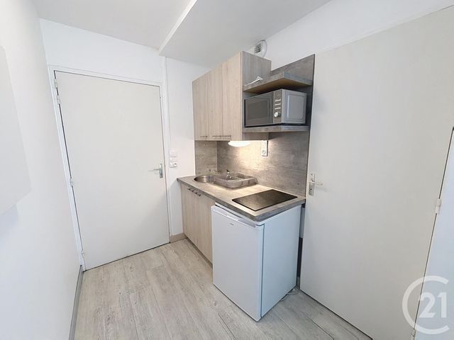 Appartement F1 à louer - 1 pièce - 20 m2 - Orleans - 45 - CENTRE