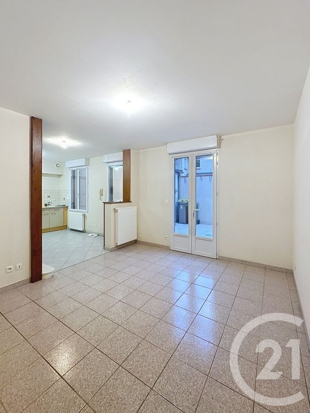 Maison à louer - 3 pièces - 69,70 m2 - Orleans - 45 - CENTRE