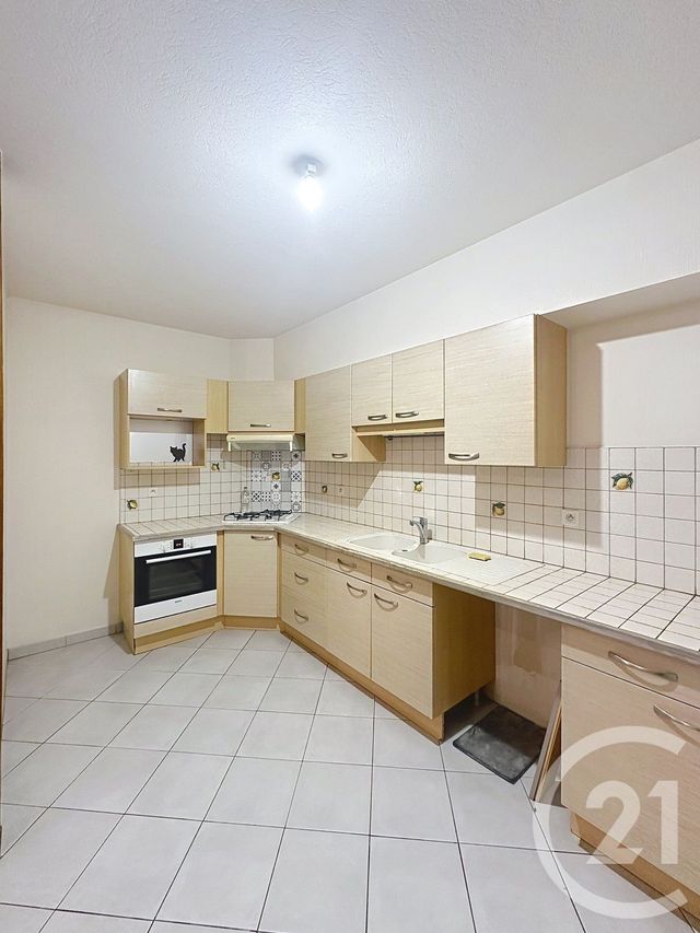 Maison à louer - 3 pièces - 69,70 m2 - Orleans - 45 - CENTRE