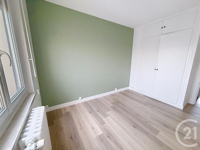 Appartement F3 &agrave; louer - 3 pi&egrave;ces - 58,59 m2 - Orleans - 45 - CENTRE