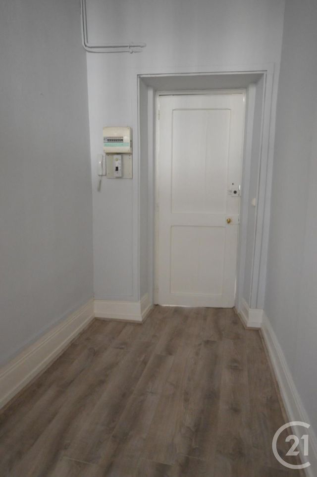 Appartement F2 &agrave; louer - 2 pi&egrave;ces - 62 m2 - Orleans - 45 - CENTRE
