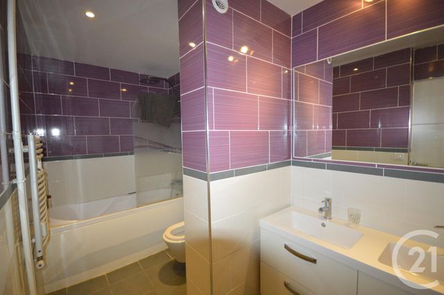 Appartement F3 &agrave; louer - 3 pi&egrave;ces - 56,35 m2 - Orleans - 45 - CENTRE