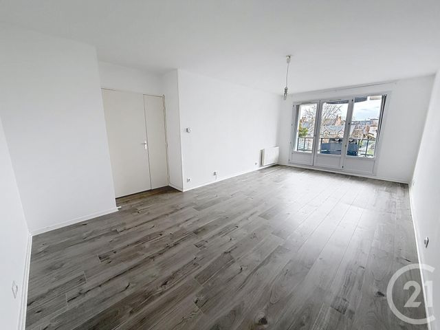 Appartement F4 &agrave; louer - 4 pi&egrave;ces - 82 m2 - Olivet - 45 - CENTRE