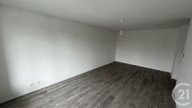 Appartement F4 &agrave; louer - 4 pi&egrave;ces - 82 m2 - Olivet - 45 - CENTRE