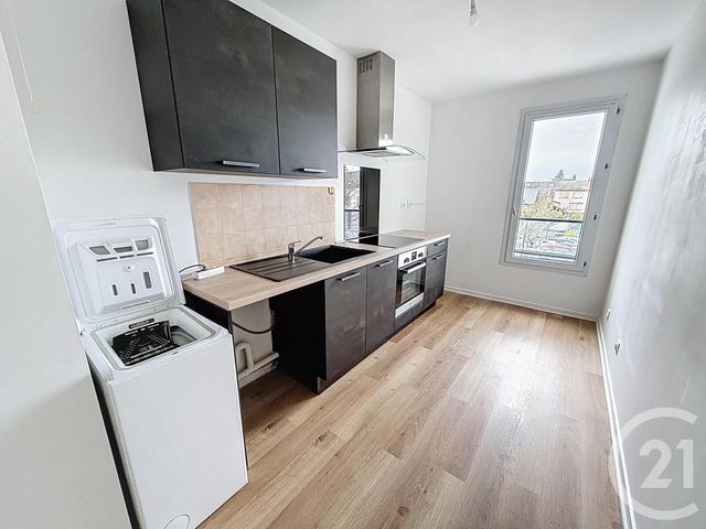 Appartement F4 &agrave; louer - 4 pi&egrave;ces - 82 m2 - Olivet - 45 - CENTRE