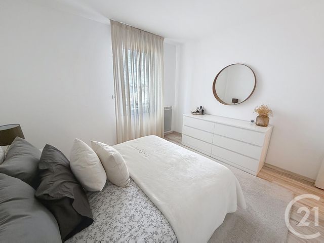 Appartement F3 &agrave; louer - 3 pi&egrave;ces - 63,68 m2 - Orleans - 45 - CENTRE