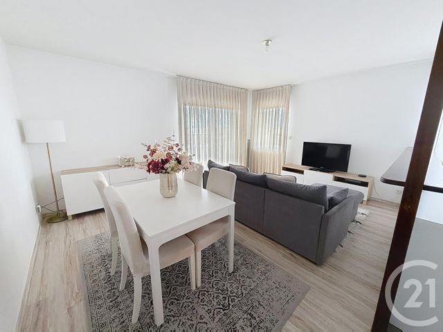 Appartement F3 &agrave; louer - 3 pi&egrave;ces - 63,68 m2 - Orleans - 45 - CENTRE