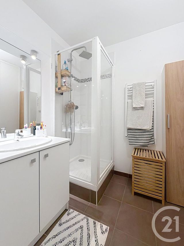 Appartement F3 &agrave; louer - 3 pi&egrave;ces - 63,68 m2 - Orleans - 45 - CENTRE