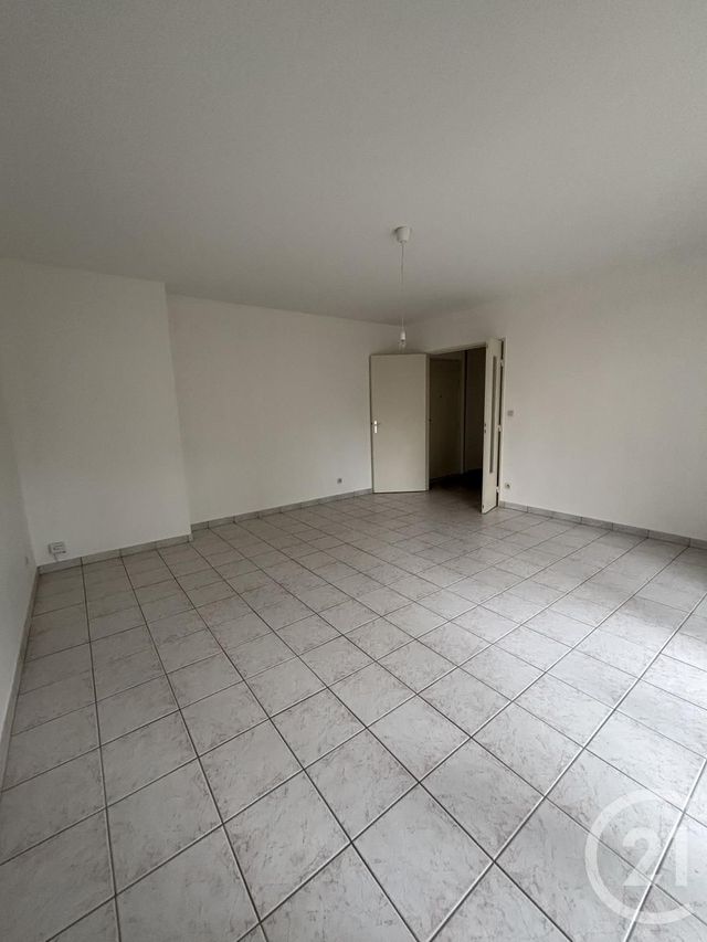 Appartement F2 &agrave; louer - 2 pi&egrave;ces - 48,69 m2 - Orleans - 45 - CENTRE