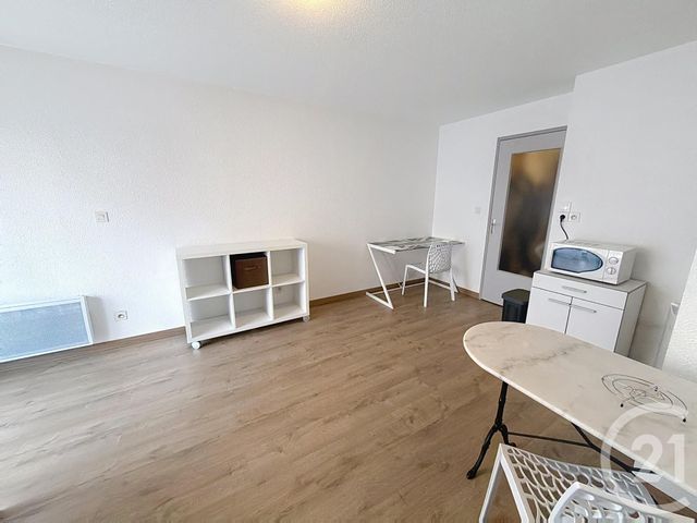 Appartement F1 &agrave; louer - 1 pi&egrave;ce - 24 m2 - Olivet - 45 - CENTRE
