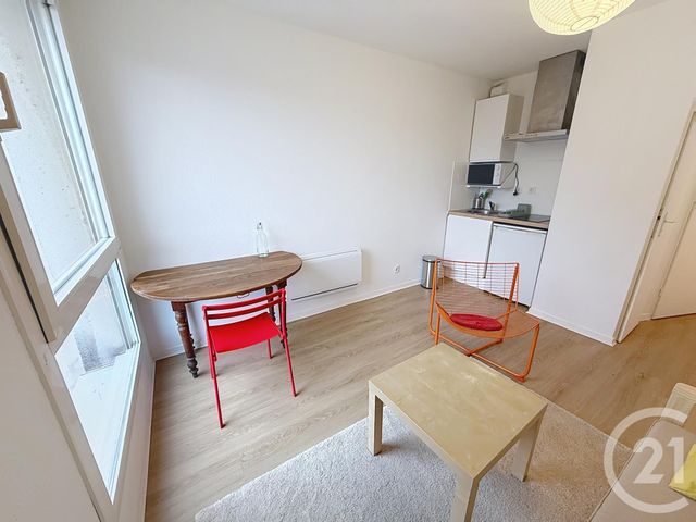 Appartement F1 &agrave; louer - 1 pi&egrave;ce - 20,34 m2 - Orleans - 45 - CENTRE