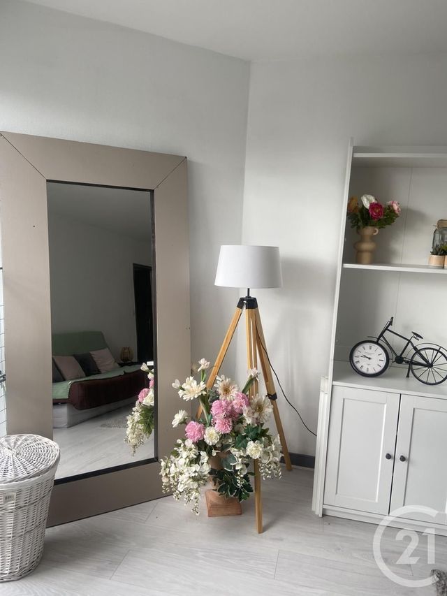 Appartement F1 &agrave; louer - 1 pi&egrave;ce - 28,36 m2 - Orleans - 45 - CENTRE