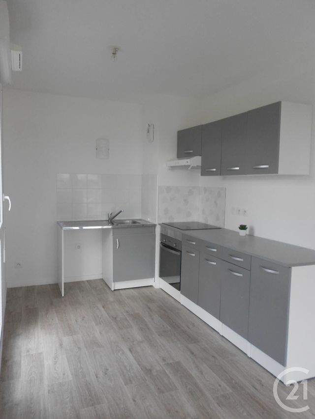 Appartement F3 &agrave; louer - 3 pi&egrave;ces - 60,10 m2 - Orleans - 45 - CENTRE