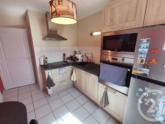 Appartement F3 &agrave; vendre - 3 pi&egrave;ces - 64,24 m2 - St Jean De La Ruelle - 45 - CENTRE