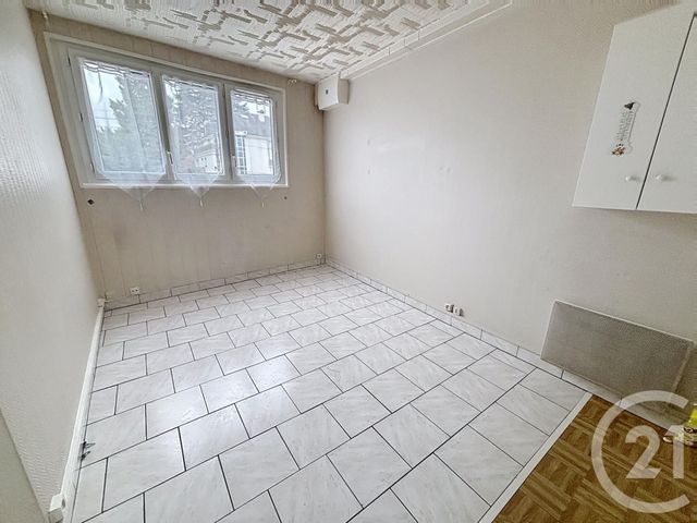 Appartement &agrave; louer - 2 pi&egrave;ces - 24 m2 - Orleans - 45 - CENTRE