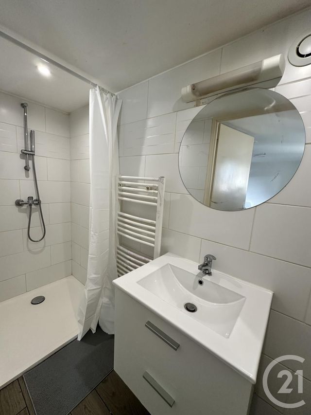 Appartement F1 &agrave; louer - 1 pi&egrave;ce - 15,03 m2 - St Pryve St Mesmin - 45 - CENTRE