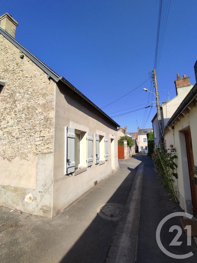 Maison &agrave; louer - 4 pi&egrave;ces - 79,50 m2 - Neuville Aux Bois - 45 - CENTRE