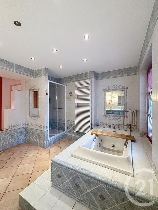 Appartement F4 &agrave; louer - 5 pi&egrave;ces - 130,69 m2 - Orleans - 45 - CENTRE