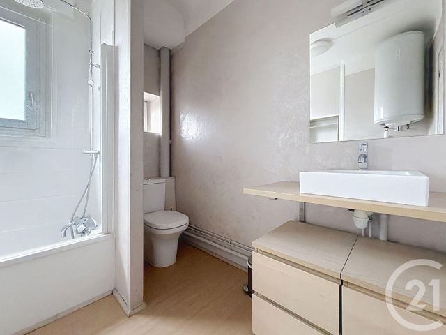 Appartement F2 &agrave; louer - 2 pi&egrave;ces - 72,09 m2 - Orleans - 45 - CENTRE