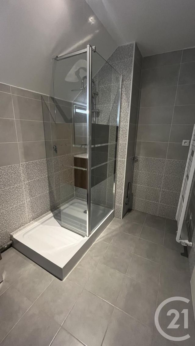 Maison &agrave; louer - 5 pi&egrave;ces - 122 m2 - Fleury Les Aubrais - 45 - CENTRE