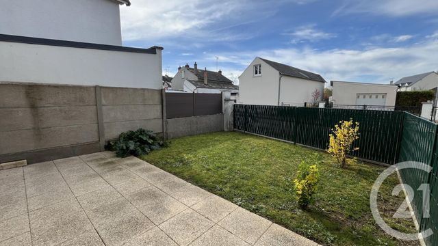 Maison &agrave; louer - 5 pi&egrave;ces - 122 m2 - Fleury Les Aubrais - 45 - CENTRE