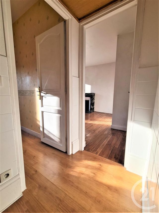 Appartement F4 &agrave; louer - 4 pi&egrave;ces - 91,96 m2 - Orleans - 45 - CENTRE