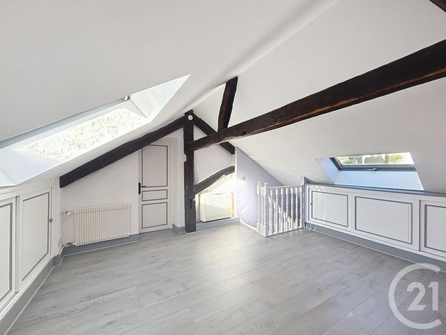 Appartement F4 &agrave; louer - 5 pi&egrave;ces - 130,69 m2 - Orleans - 45 - CENTRE