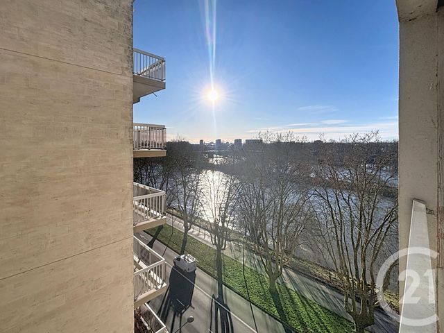 Appartement F1 &agrave; louer - 1 pi&egrave;ce - 13,80 m2 - Orleans - 45 - CENTRE