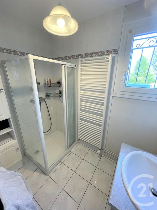 Maison &agrave; louer - 4 pi&egrave;ces - 100,36 m2 - Orleans - 45 - CENTRE