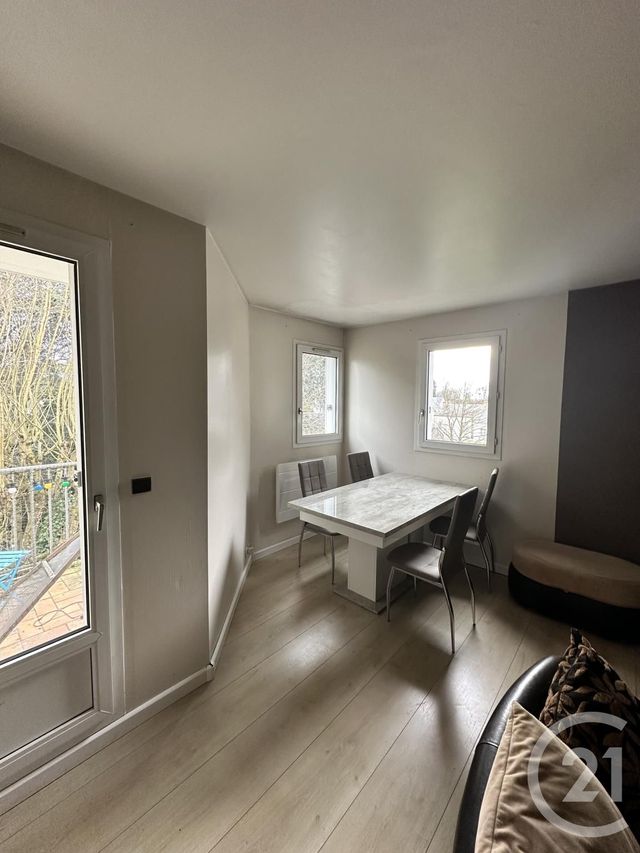 Appartement &agrave; louer - 3 pi&egrave;ces - 66,50 m2 - St Jean De Braye - 45 - CENTRE