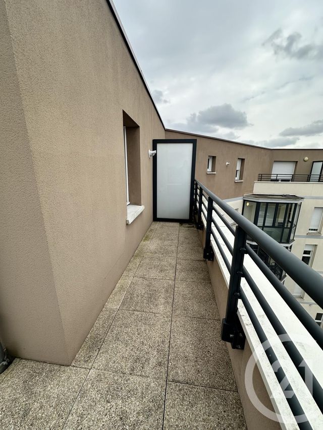 Appartement F2 &agrave; louer - 2 pi&egrave;ces - 58,19 m2 - La Chapelle St Mesmin - 45 - CENTRE