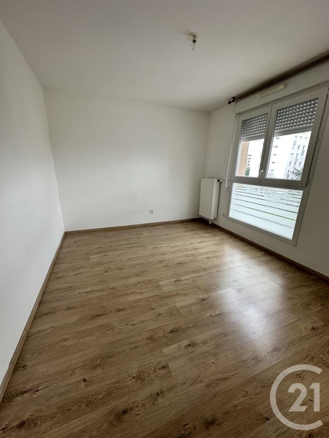Appartement F2 &agrave; louer - 2 pi&egrave;ces - 58,19 m2 - La Chapelle St Mesmin - 45 - CENTRE