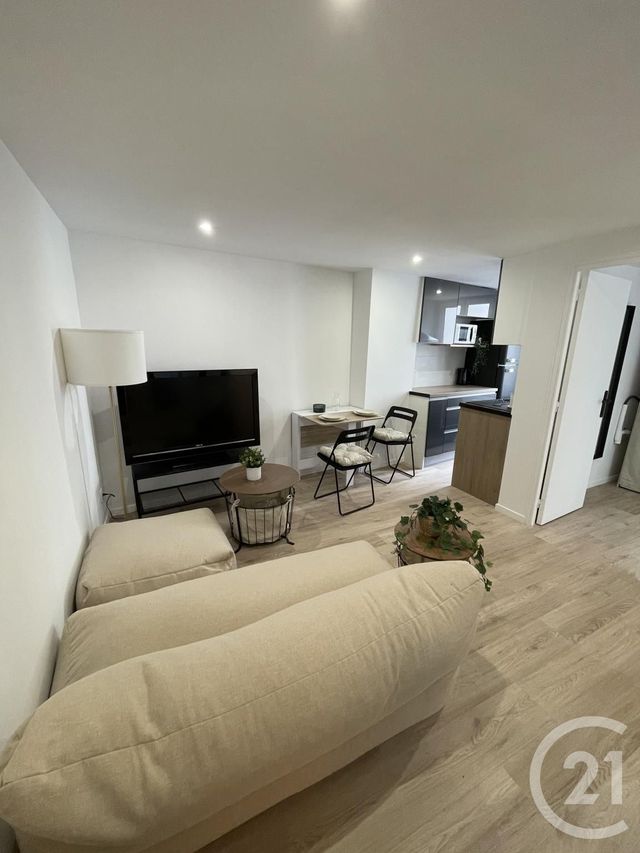 Appartement F3 &agrave; louer - 3 pi&egrave;ces - 38,58 m2 - Orleans - 45 - CENTRE